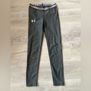 Under Armour heat gear leggings, size youth xl